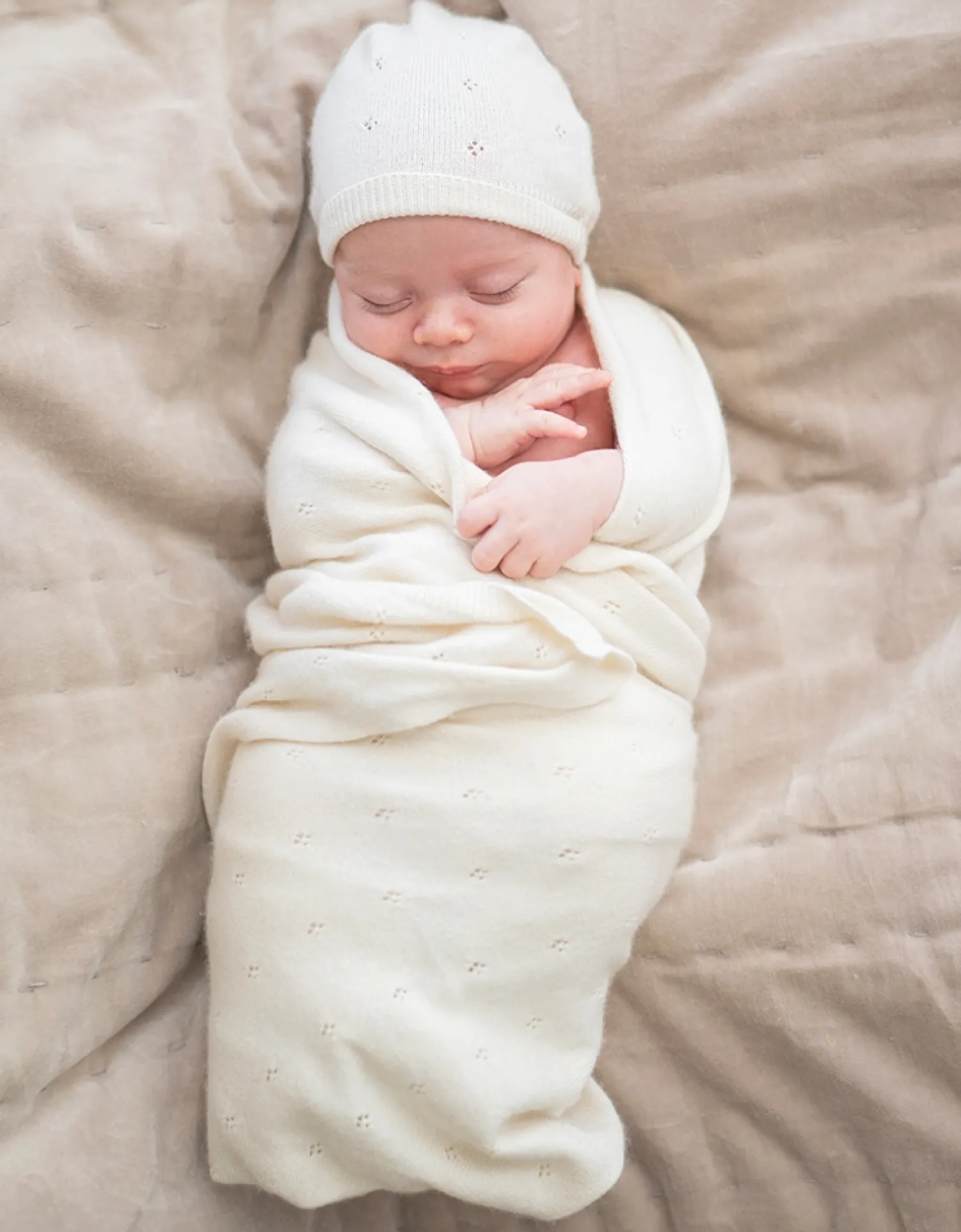 Shop Seraphine Quinnley | Mini Cotton & Cashmere Ivory White Knitted Baby Blanket
